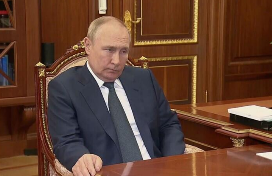 Російський диктатор стверджує, що Україна нібито відмовилась від обміну полоненими